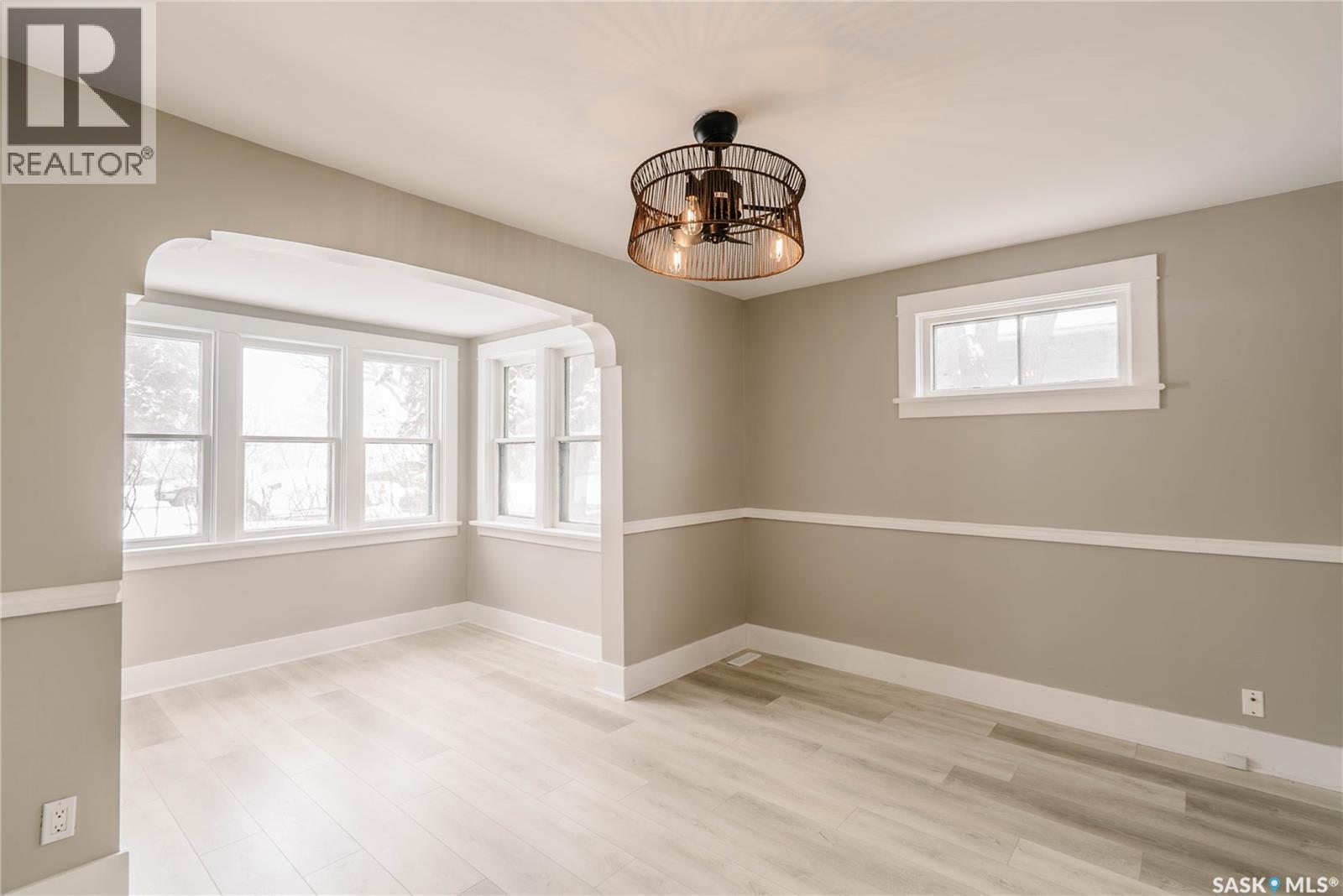 1328 D Avenue N, Saskatoon, Saskatchewan  S7L 1P3 - Photo 2 - SK034020