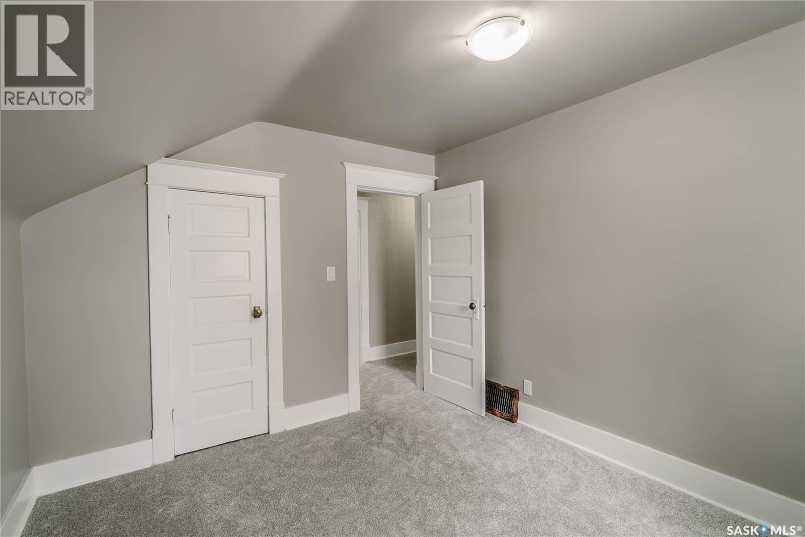 1328 D Avenue N, Saskatoon, Saskatchewan  S7L 1P3 - Photo 20 - SK034020