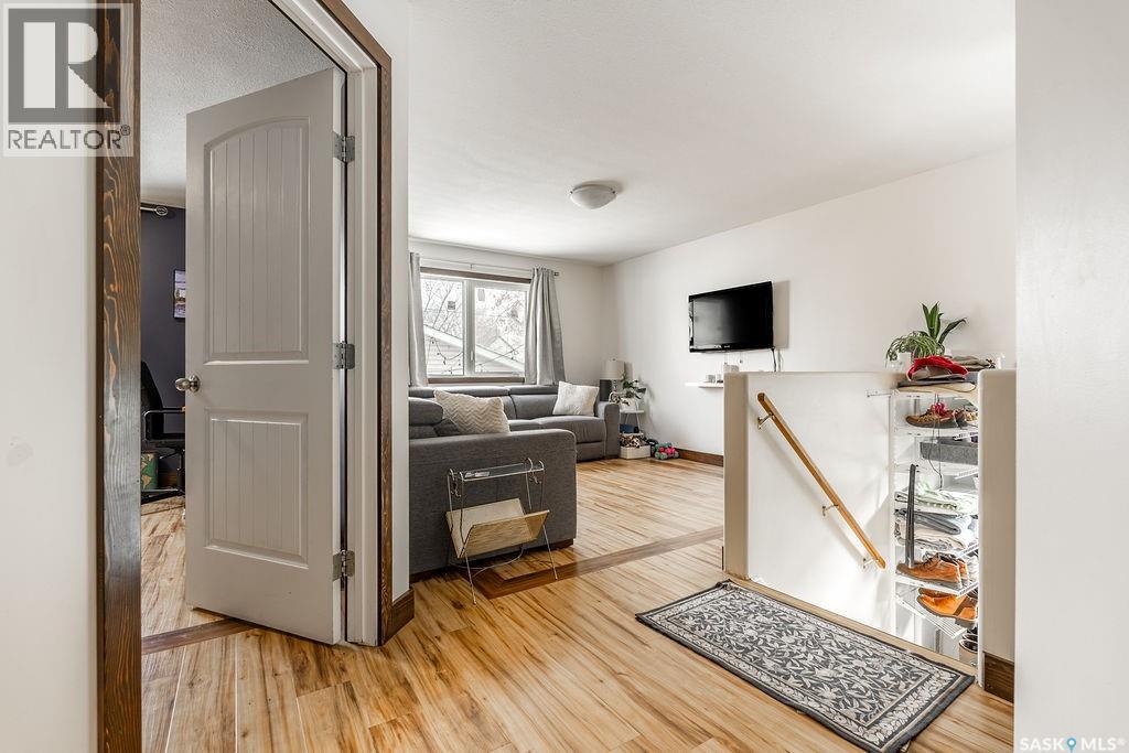 612 M Avenue S, Saskatoon, Saskatchewan  S7M 2L2 - Photo 21 - SK033991