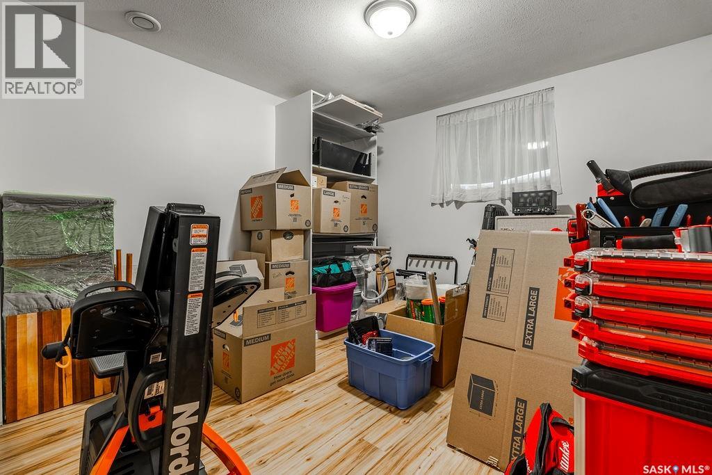 612 M Avenue S, Saskatoon, Saskatchewan  S7M 2L2 - Photo 29 - SK033991