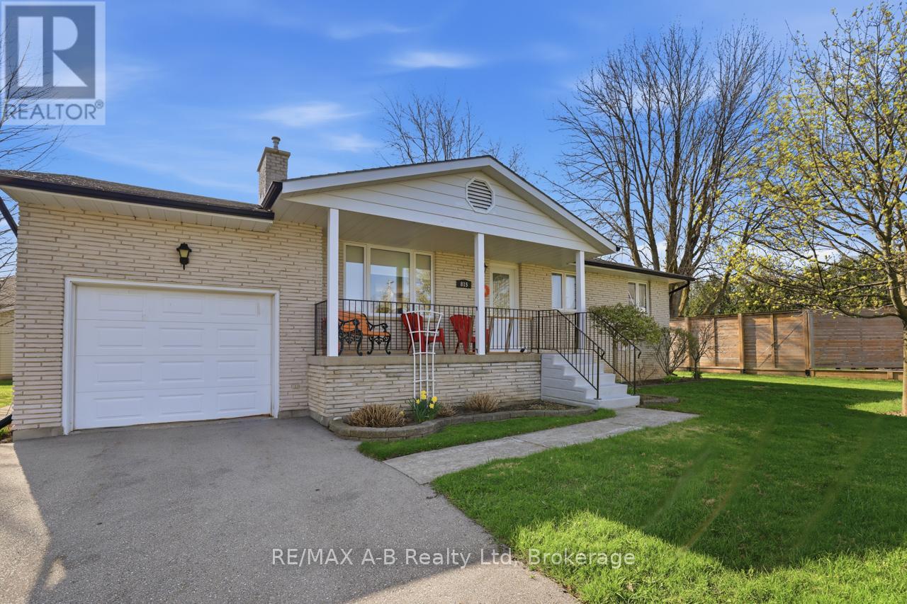 815 O'loane Avenue, Stratford, Ontario  N5A 6S6 - Photo 3 - X12833820