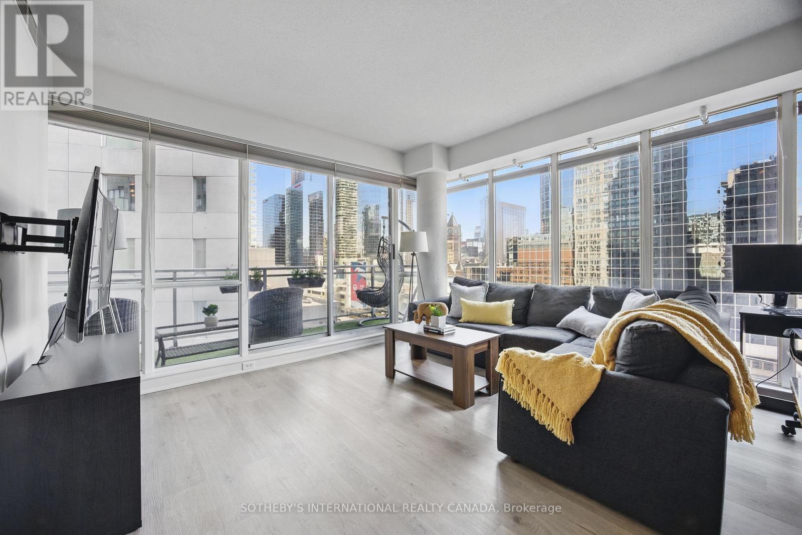 1307 - 220 Victoria Street, Toronto, Ontario  M5B 2R6 - Photo 3 - C13047684