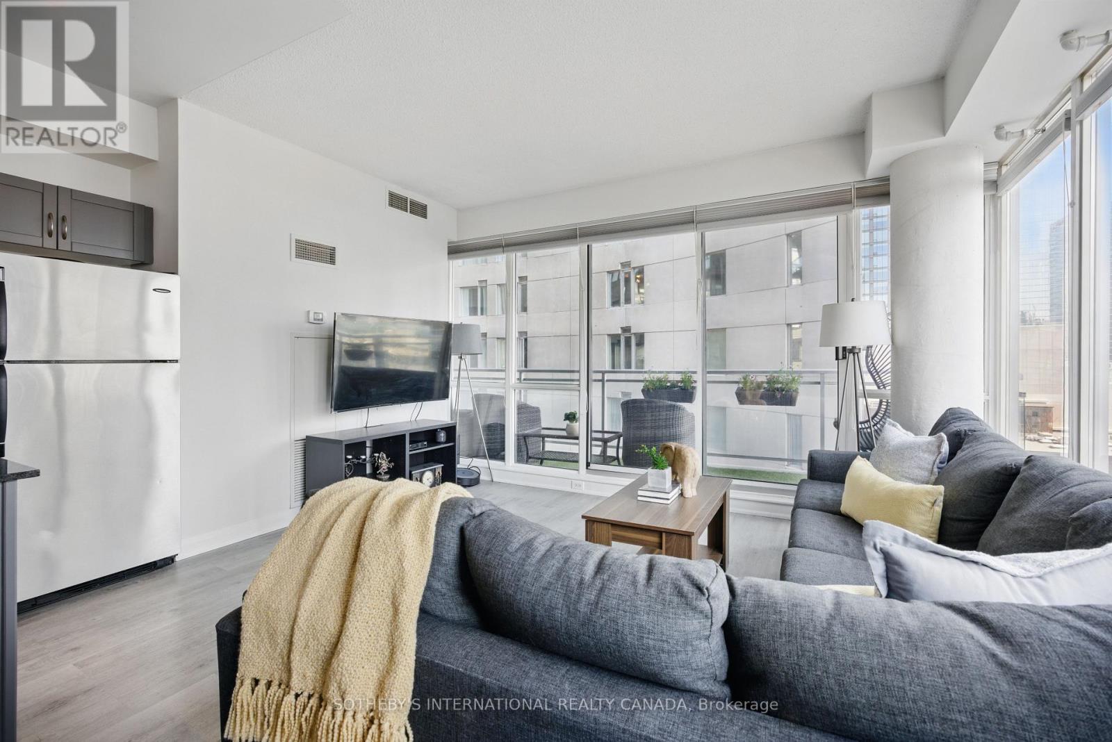 1307 - 220 Victoria Street, Toronto, Ontario  M5B 2R6 - Photo 4 - C13047684