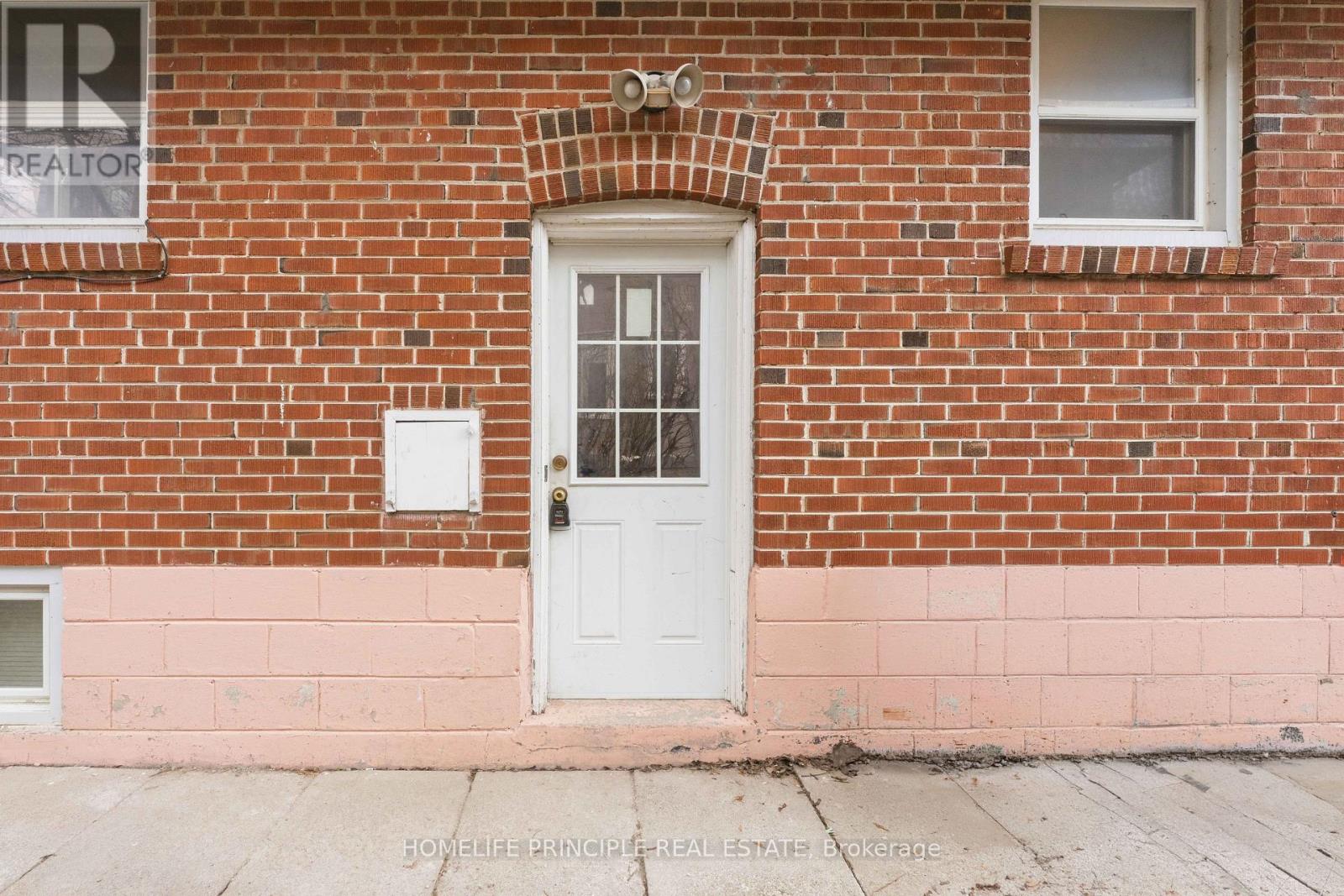 B1-Bsmt - 116 Shaftesbury Street, Toronto, Ontario  M3H 5L9 - Photo 6 - C13047724