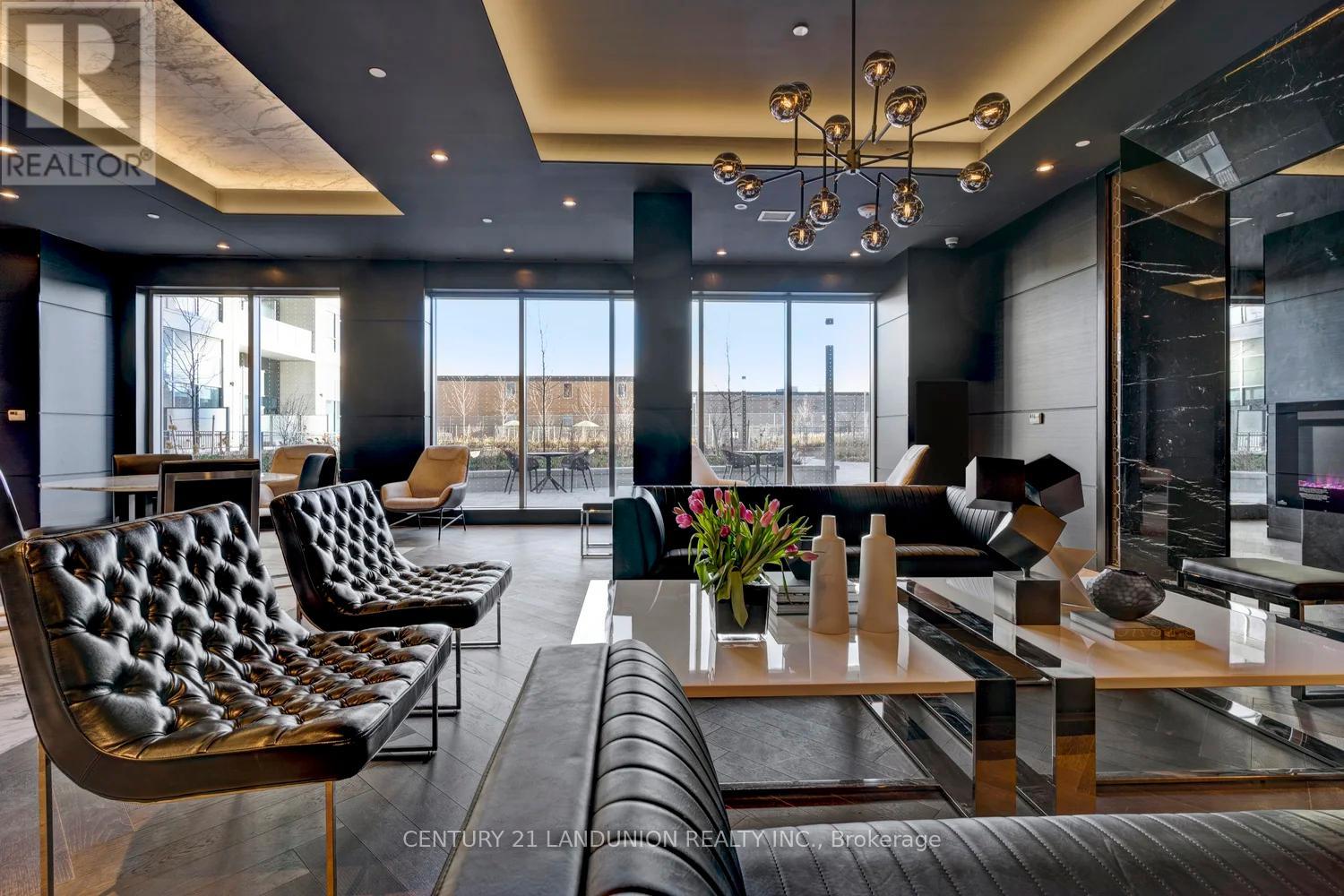 252 - 31 Tippett Road, Toronto, Ontario  M3H 0C8 - Photo 5 - C13047746