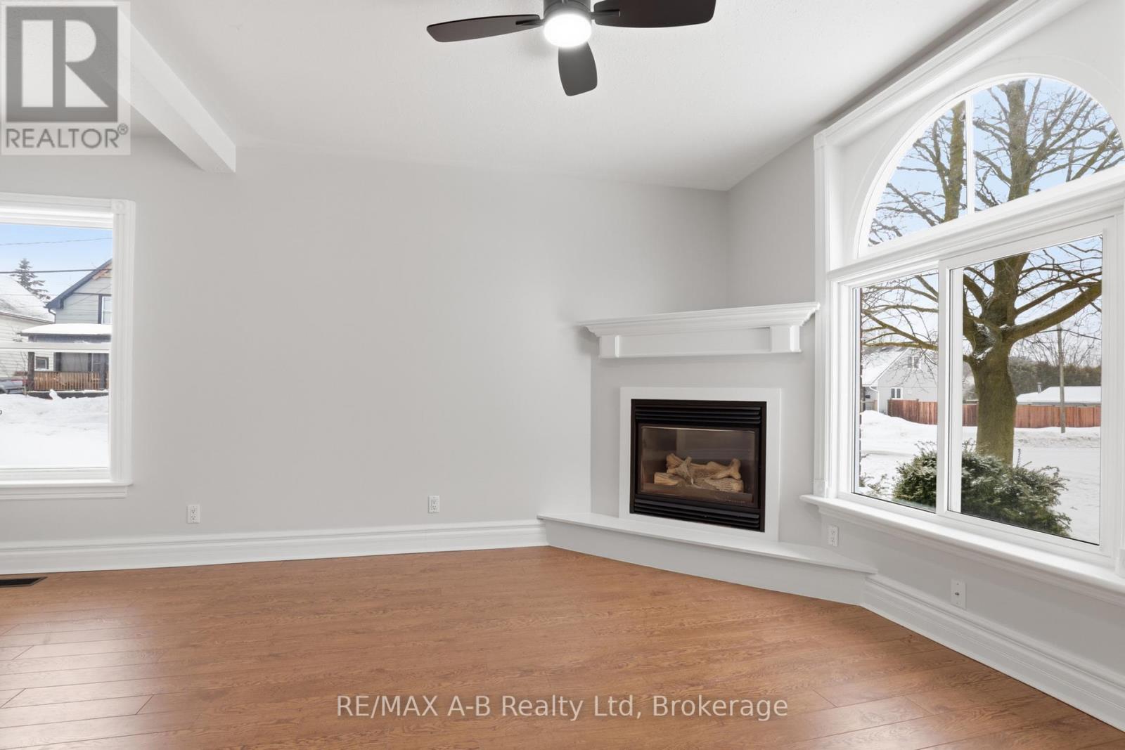 307 Nelson Street, Stratford, Ontario  N5A 2K5 - Photo 9 - X12811596