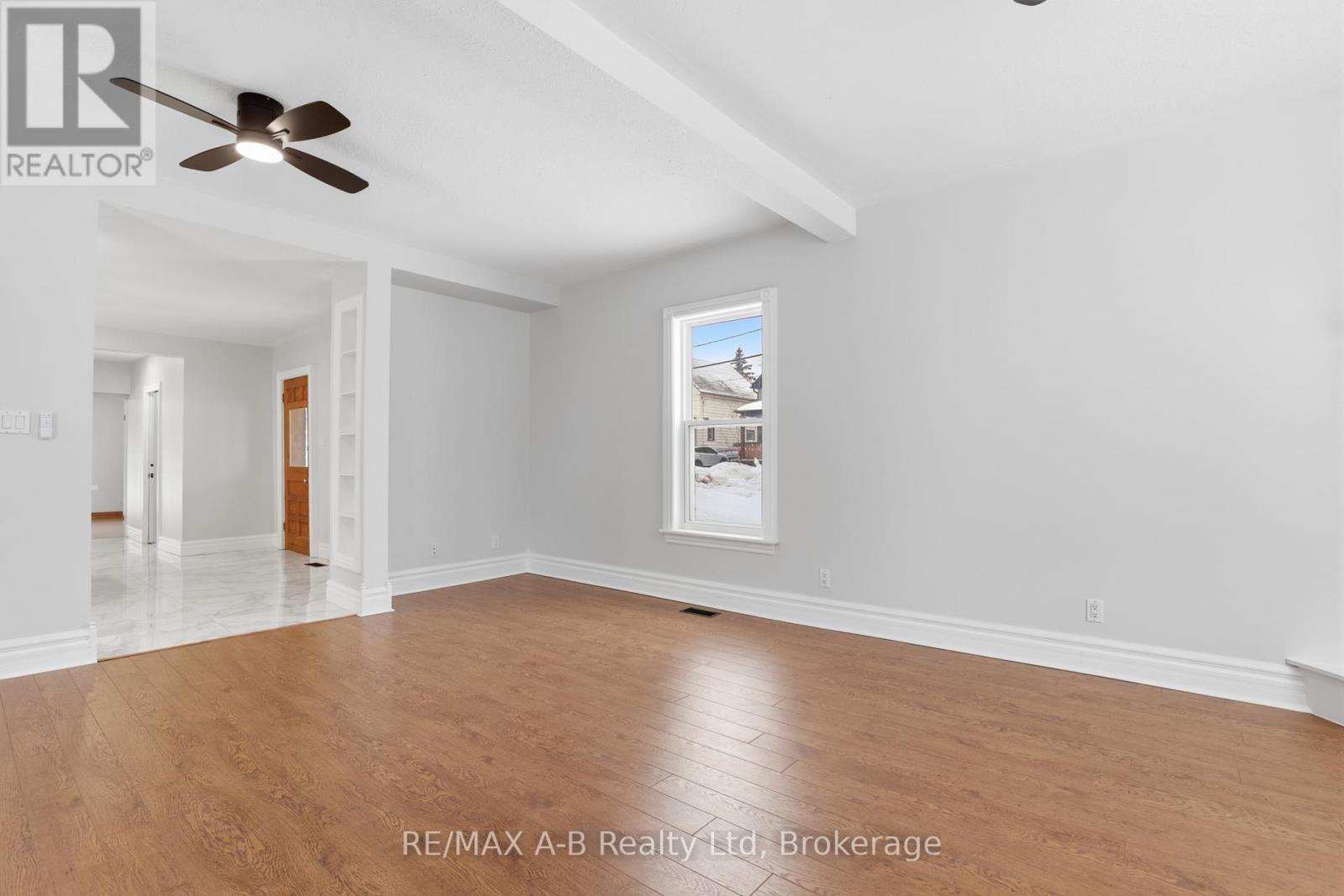 307 Nelson Street, Stratford, Ontario  N5A 2K5 - Photo 10 - X12811596