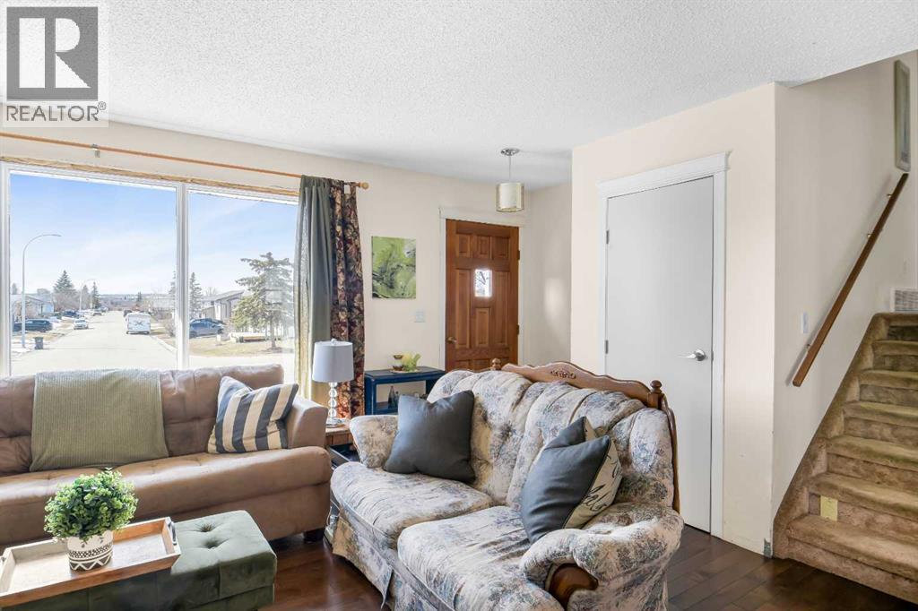 9221 101 Avenue, Sexsmith, Alberta  T0H 3C0 - Photo 4 - A2303820