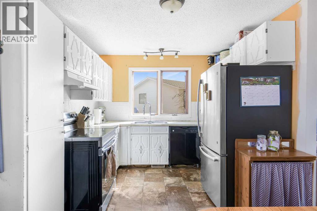 9221 101 Avenue, Sexsmith, Alberta  T0H 3C0 - Photo 9 - A2303820