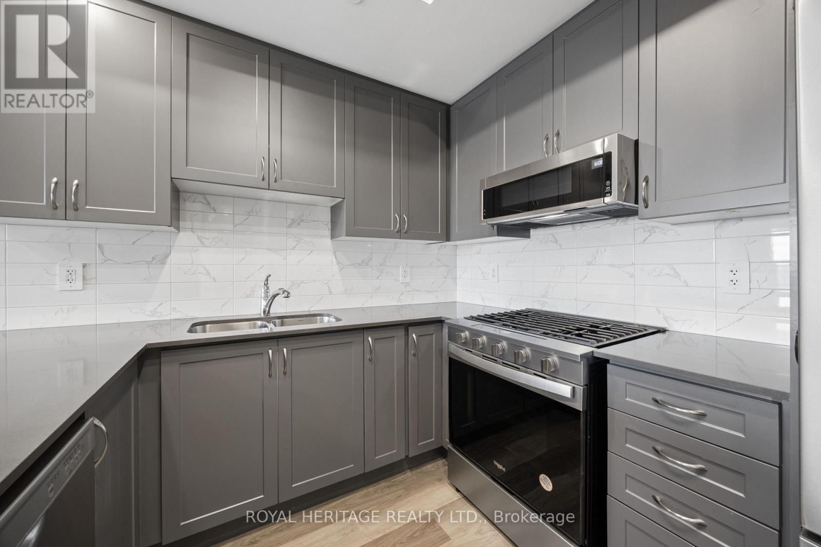 206 - 1695 Dersan Street, Pickering, Ontario  L1X 0S9 - Photo 13 - E13047690