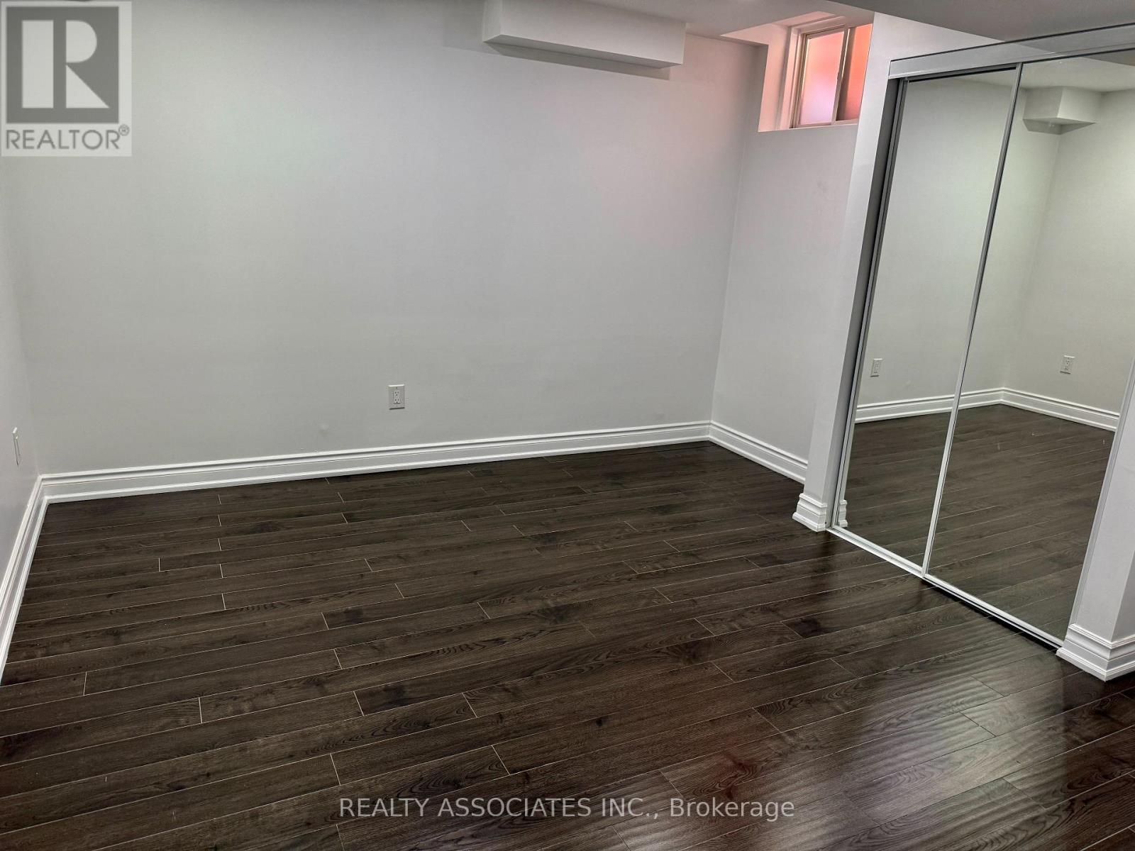 29 Bald Eagle Avenue, Toronto, Ontario  M1B 6E9 - Photo 2 - E13047710