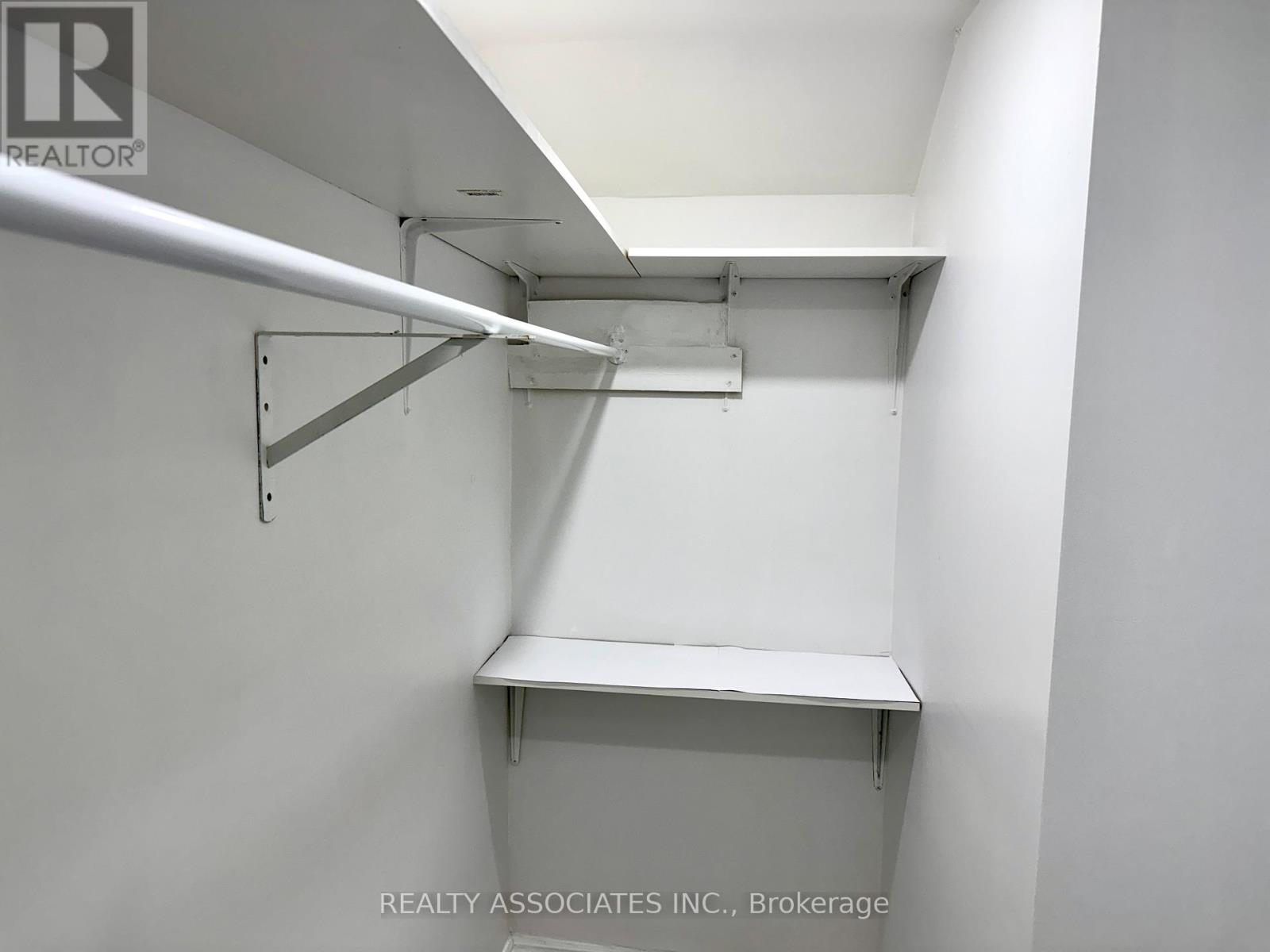 29 Bald Eagle Avenue, Toronto, Ontario  M1B 6E9 - Photo 6 - E13047710