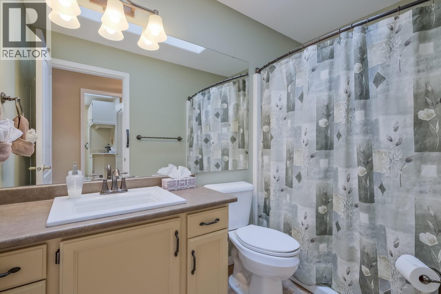 404 Ridge Court, Penticton, British Columbia  V2A 8N7 - Photo 29 - 10384960