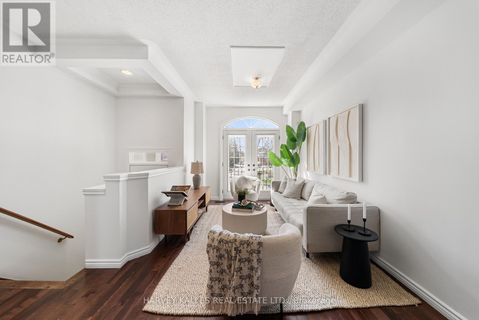 27 Benson Avenue, Richmond Hill (Mill Pond), Ontario  L4C 4E5 - Photo 10 - N13047774