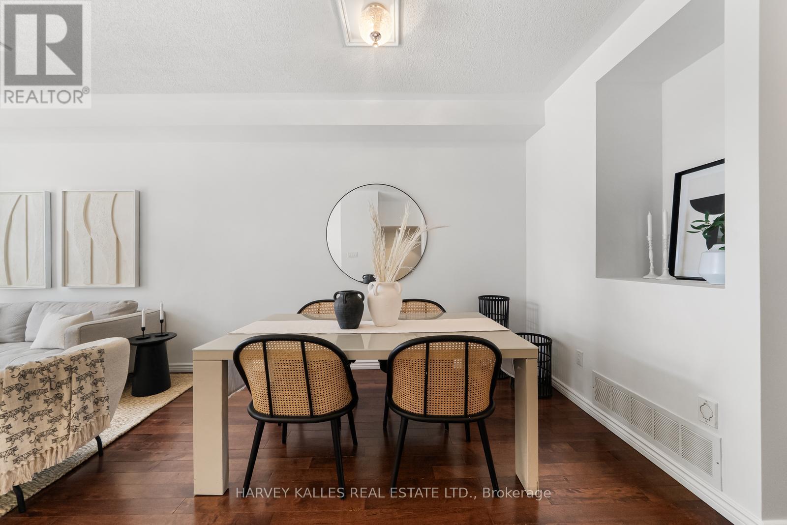 27 Benson Avenue, Richmond Hill (Mill Pond), Ontario  L4C 4E5 - Photo 11 - N13047774