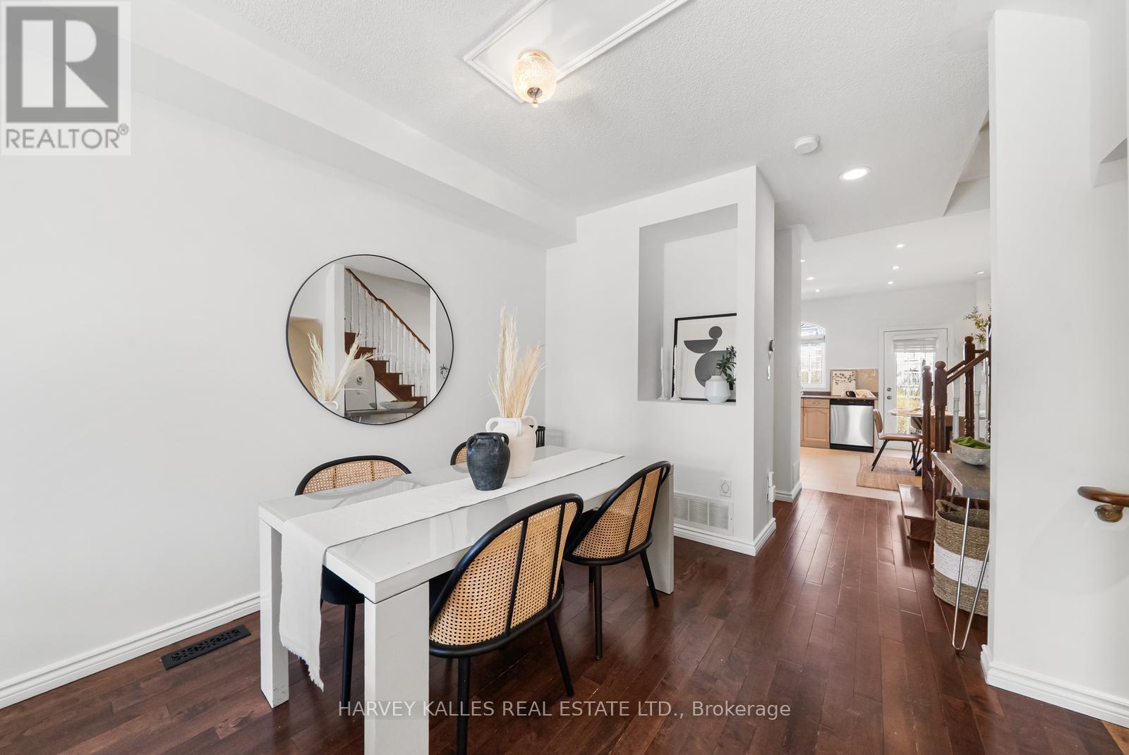 27 Benson Avenue, Richmond Hill (Mill Pond), Ontario  L4C 4E5 - Photo 13 - N13047774