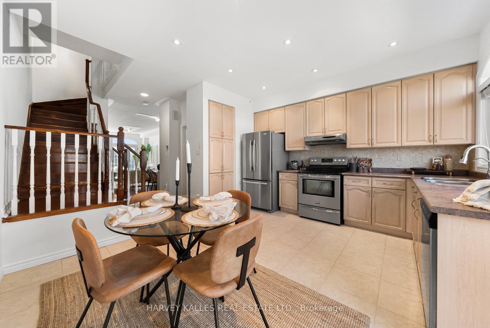 27 Benson Avenue, Richmond Hill (Mill Pond), Ontario  L4C 4E5 - Photo 21 - N13047774