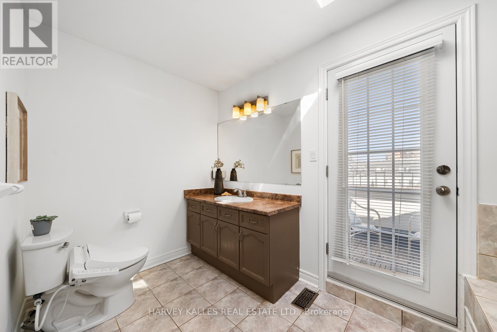 27 Benson Avenue, Richmond Hill (Mill Pond), Ontario  L4C 4E5 - Photo 37 - N13047774