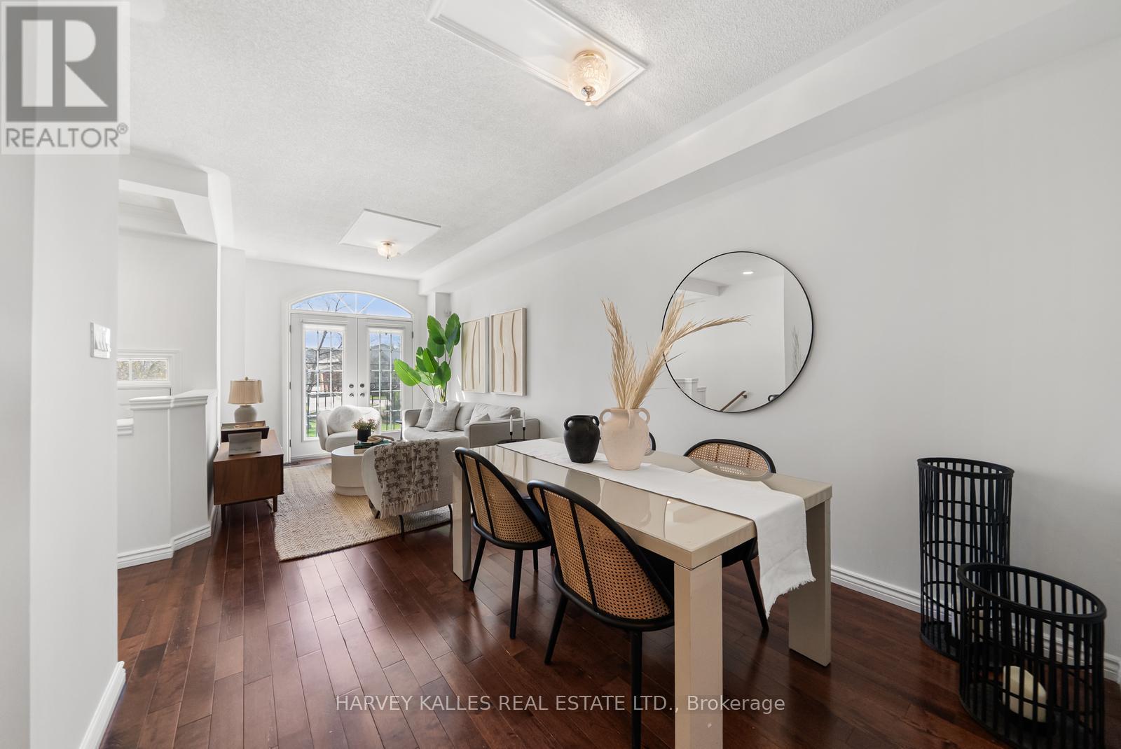 27 Benson Avenue, Richmond Hill (Mill Pond), Ontario  L4C 4E5 - Photo 7 - N13047774