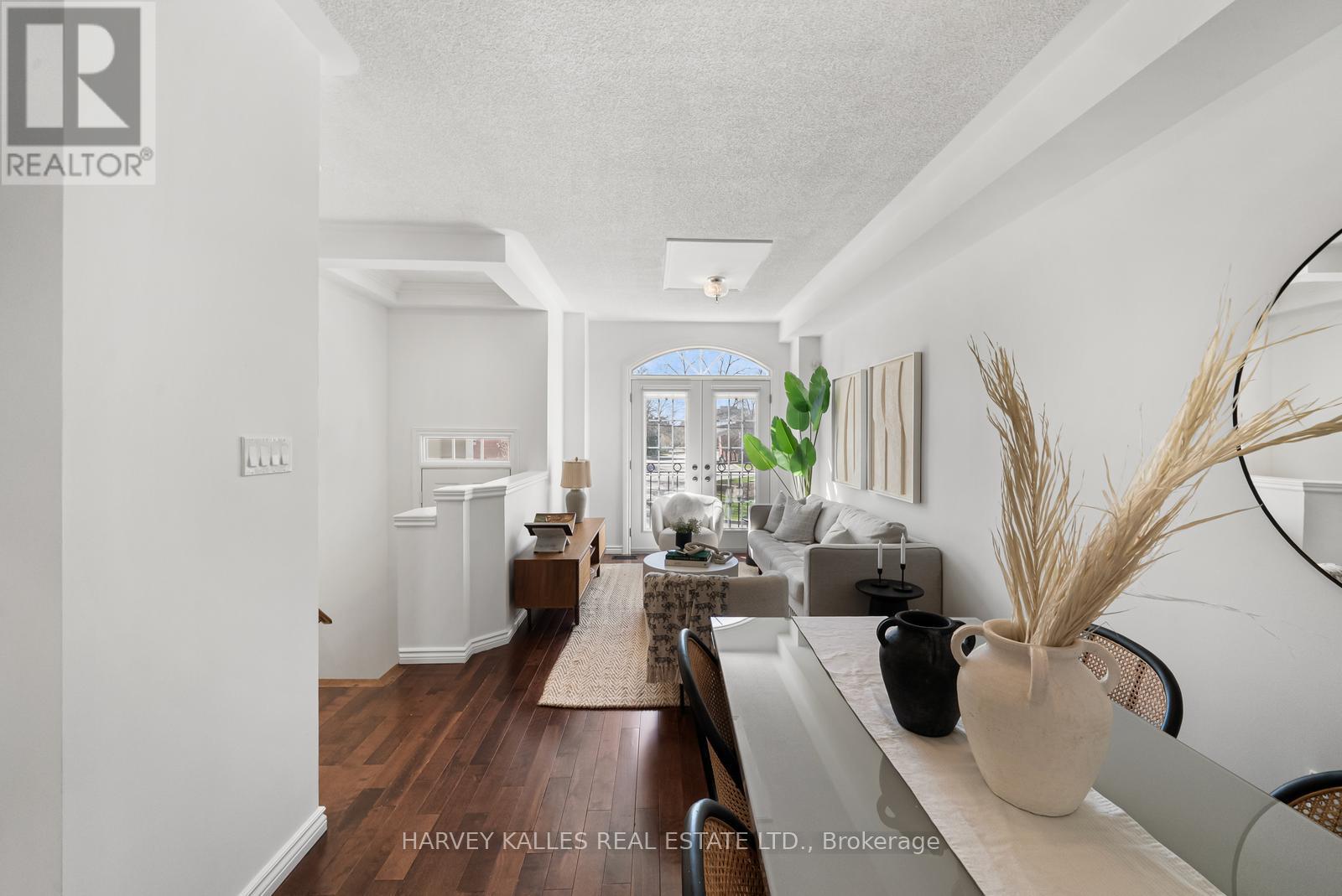 27 Benson Avenue, Richmond Hill (Mill Pond), Ontario  L4C 4E5 - Photo 8 - N13047774