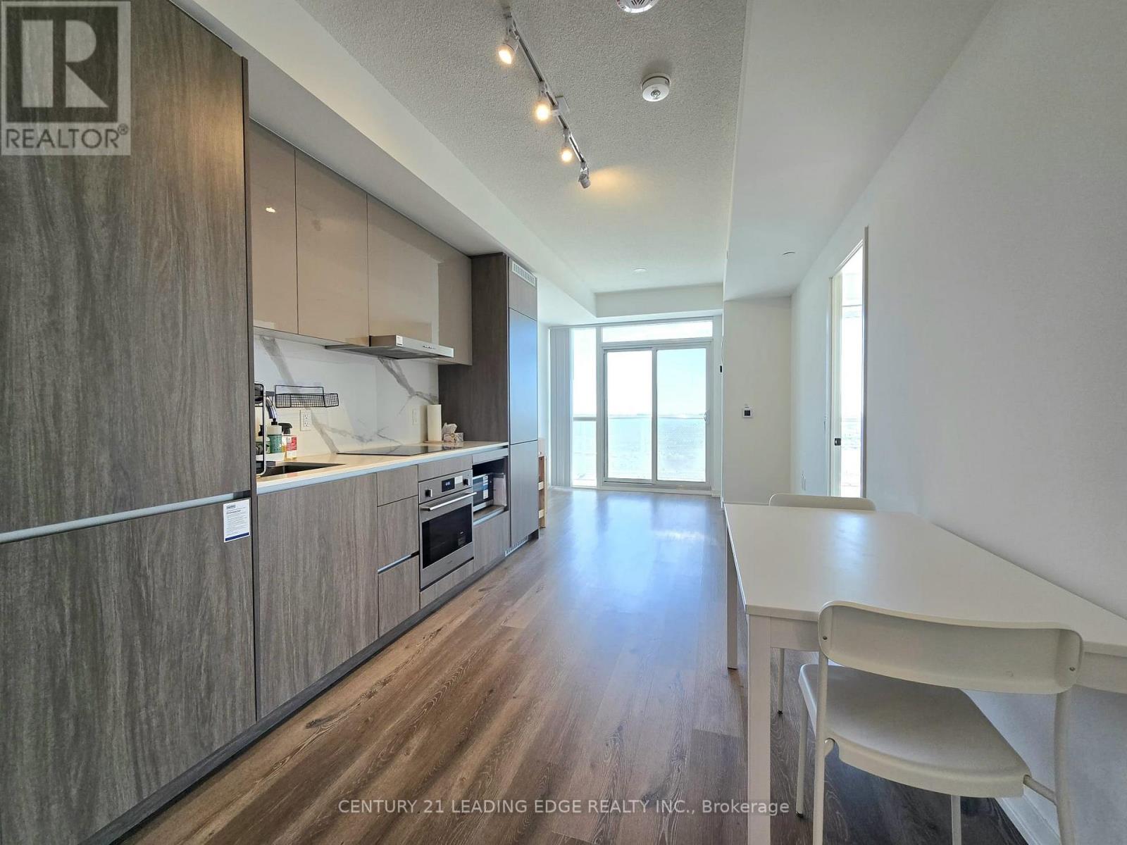 4012 - 28 Interchange Way, Vaughan (Vaughan Corporate Centre), Ontario  L4K 0P8 - Photo 2 - N13047782