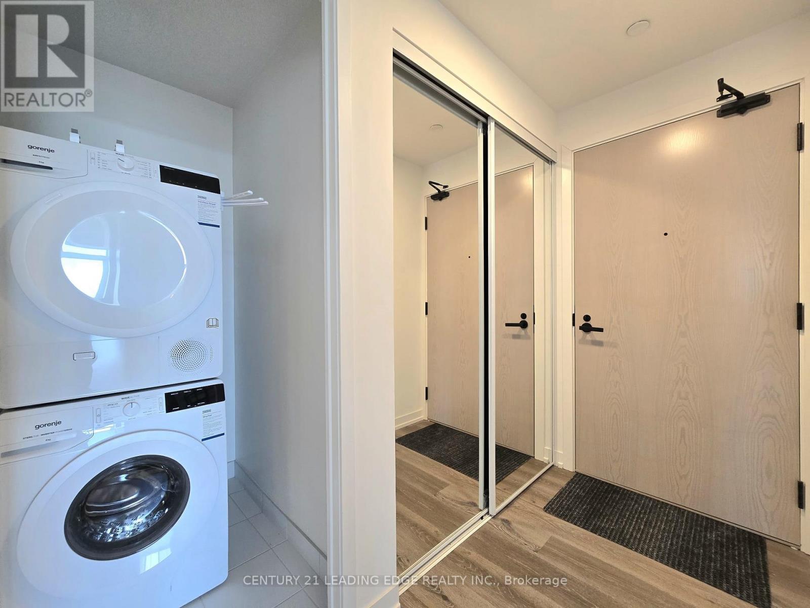 4012 - 28 Interchange Way, Vaughan (Vaughan Corporate Centre), Ontario  L4K 0P8 - Photo 4 - N13047782