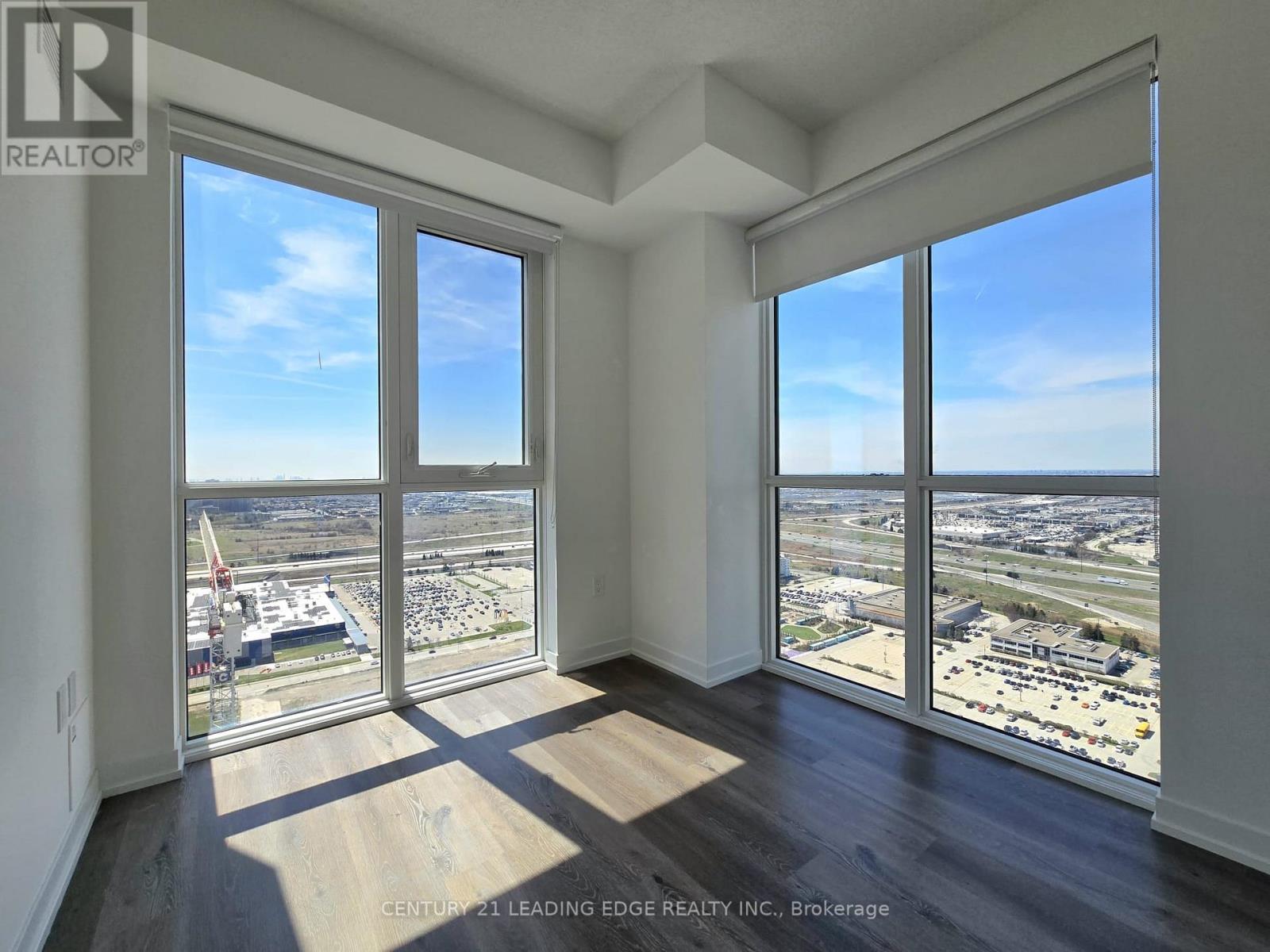 4012 - 28 Interchange Way, Vaughan (Vaughan Corporate Centre), Ontario  L4K 0P8 - Photo 9 - N13047782