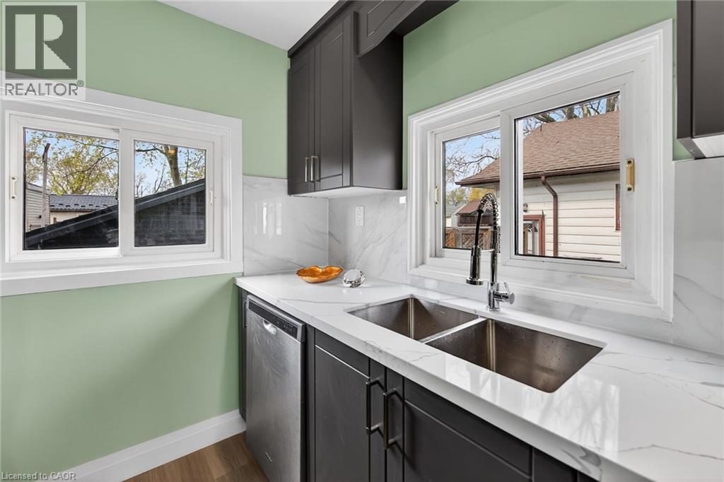 36 Mahony Avenue, Hamilton, Ontario  L8H 3C5 - Photo 9 - 40824441