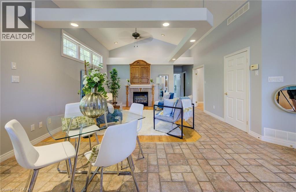 2 Smetana Drive, Kitchener, Ontario  N2B 3B8 - Photo 11 - 40824346