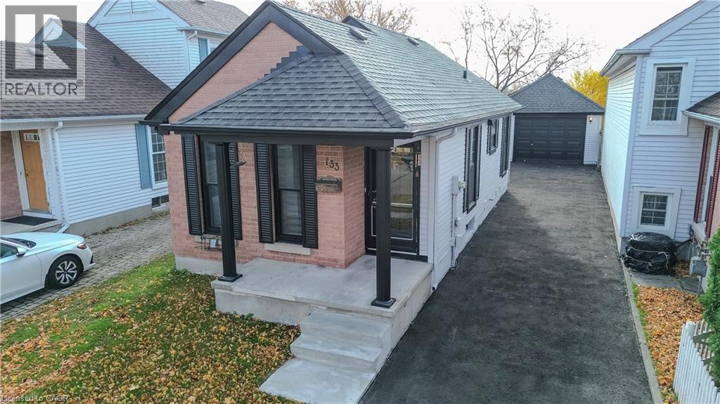 133 WAKE ROBIN Drive, Kitchener, Ontario