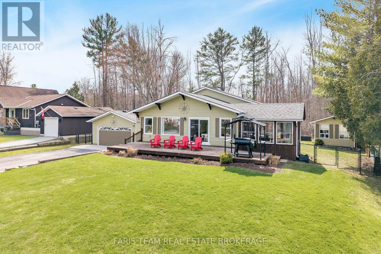 68 BAYSIDE AVENUE, tay, Ontario