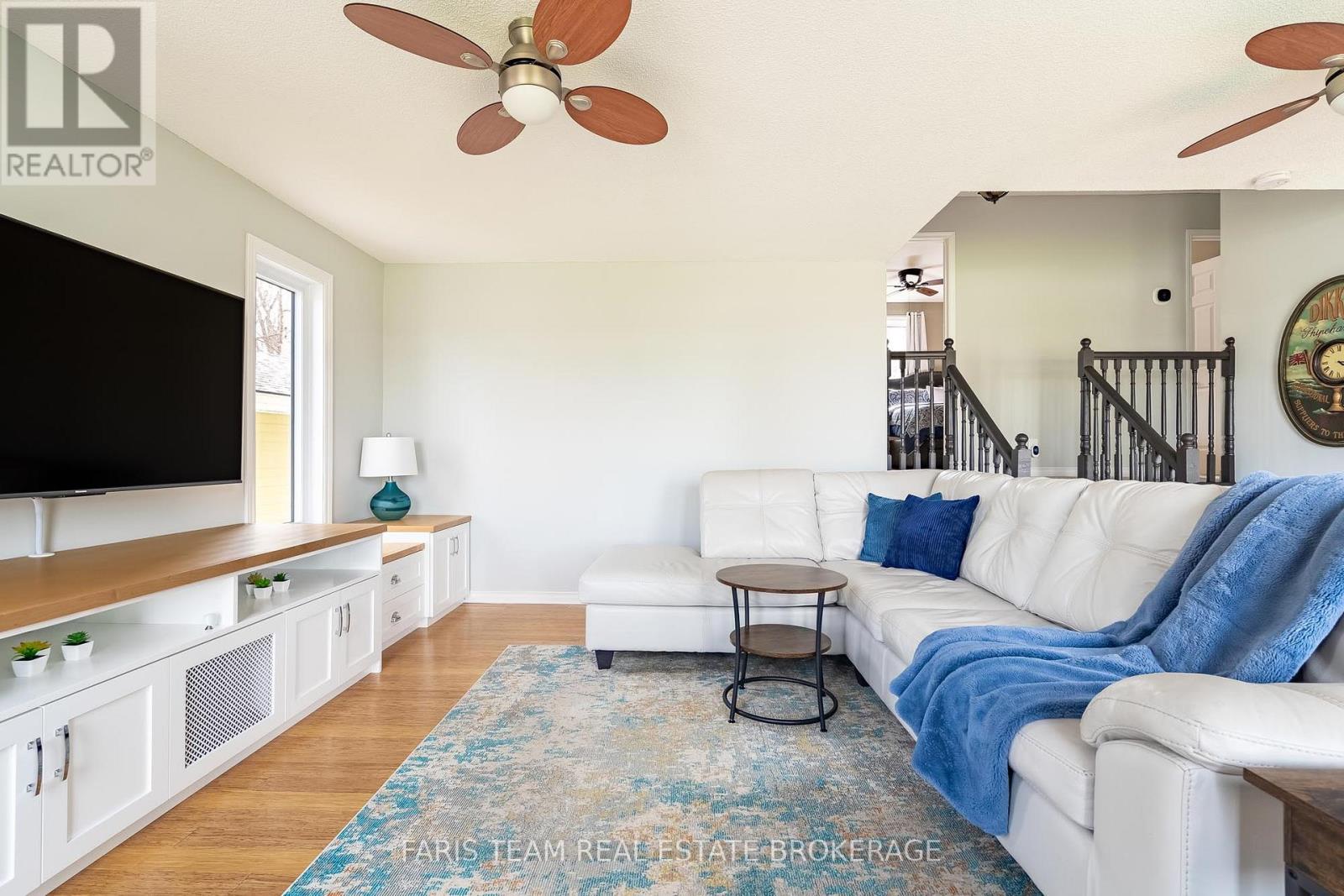 68 Bayside Avenue, Tay, Ontario  L0K 2A0 - Photo 15 - S13047816