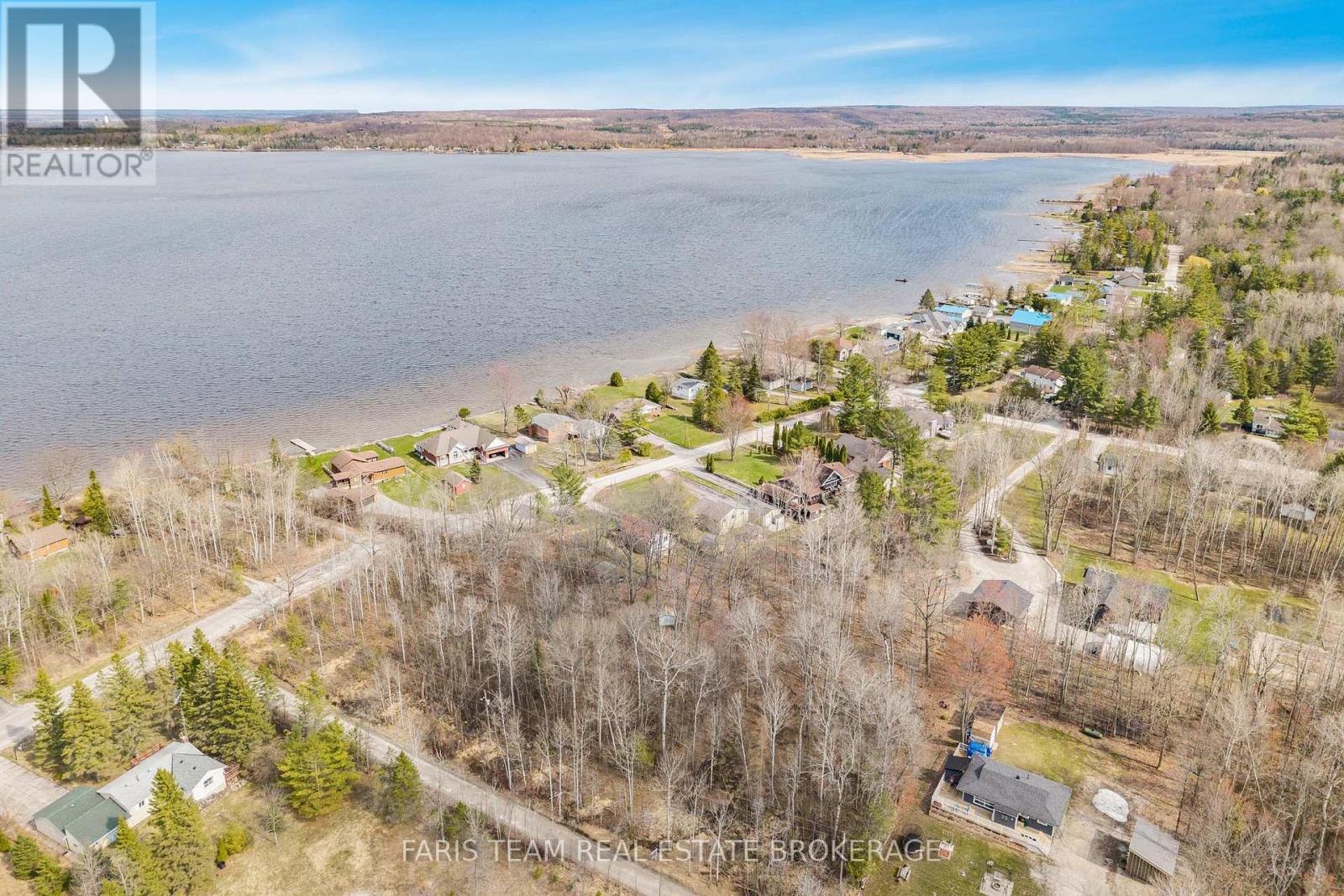 68 Bayside Avenue, Tay, Ontario  L0K 2A0 - Photo 39 - S13047816