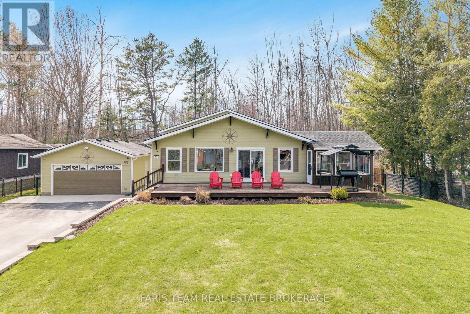 68 Bayside Avenue, Tay, Ontario  L0K 2A0 - Photo 4 - S13047816