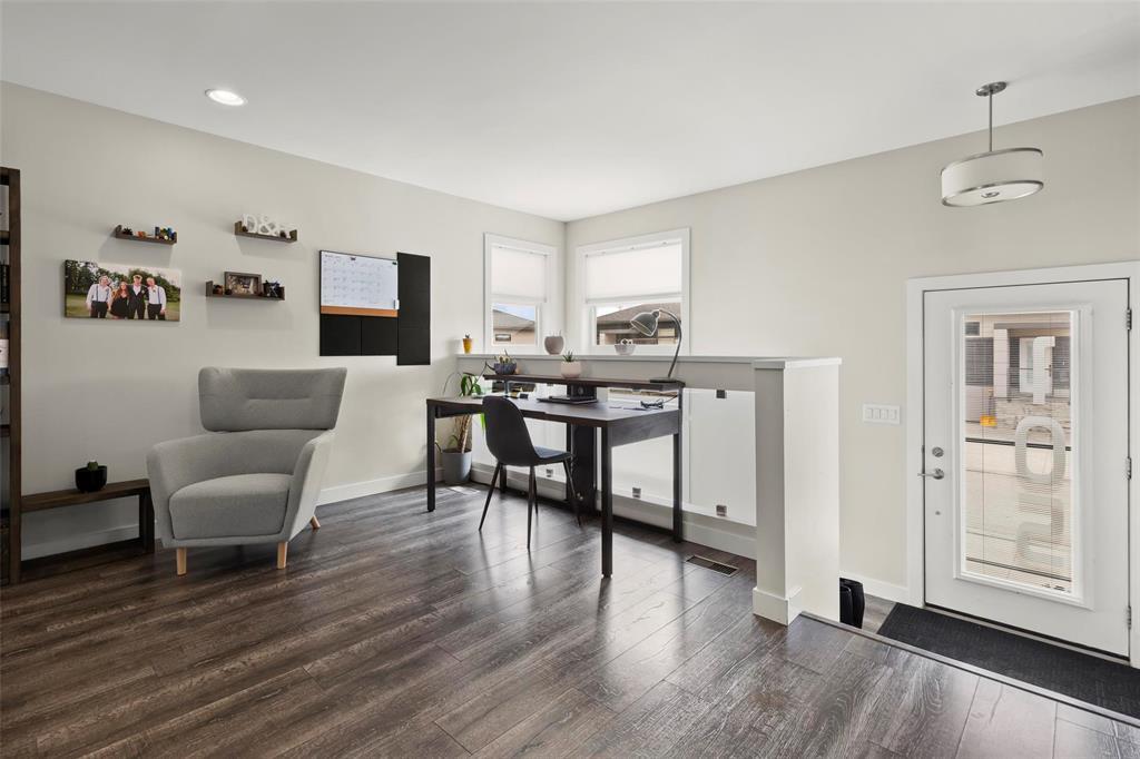 105 30 Peters Lane, Mitchell, Manitoba  R5G 0Z2 - Photo 2 - 202607773