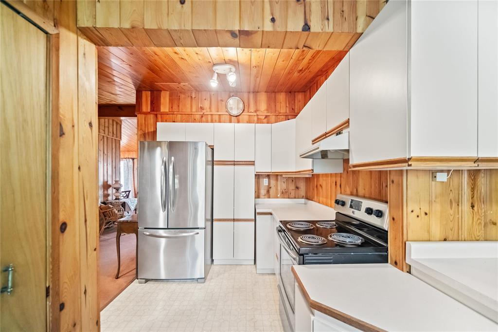 25 Pixieland, West Hawk Lake Road, West Hawk Lake, Manitoba  R0E 0N0 - Photo 14 - 202608421