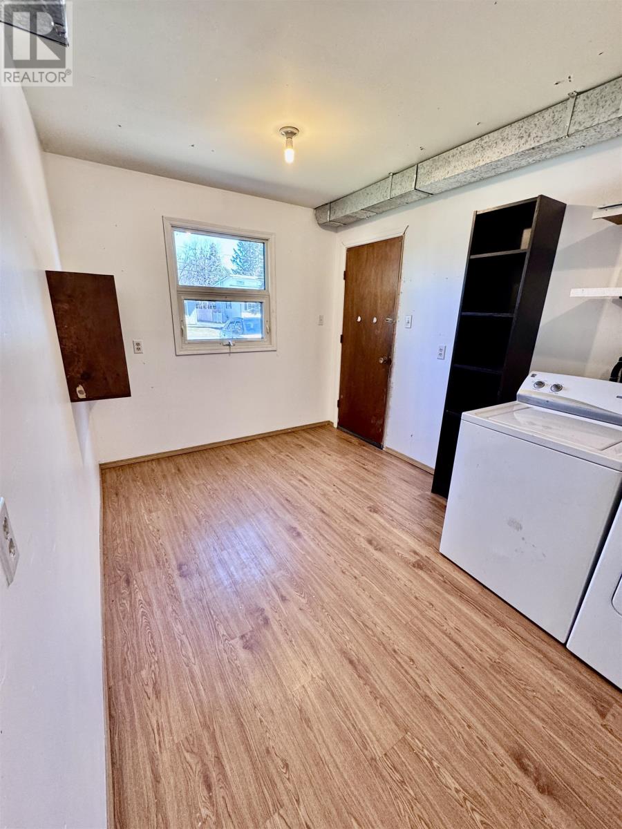 1039 Williams Ave, Fort Frances, Ontario  P9A 3P4 - Photo 20 - TB2600802