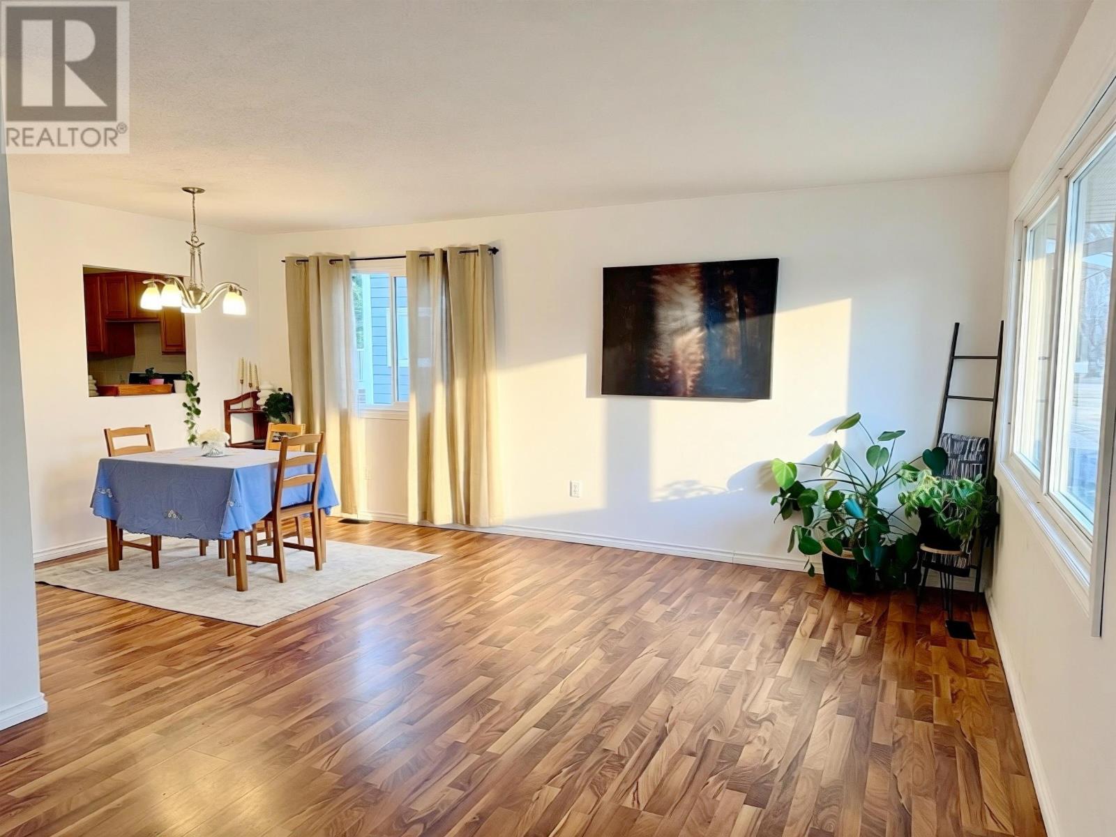 1039 Williams Ave, Fort Frances, Ontario  P9A 3P4 - Photo 6 - TB2600802