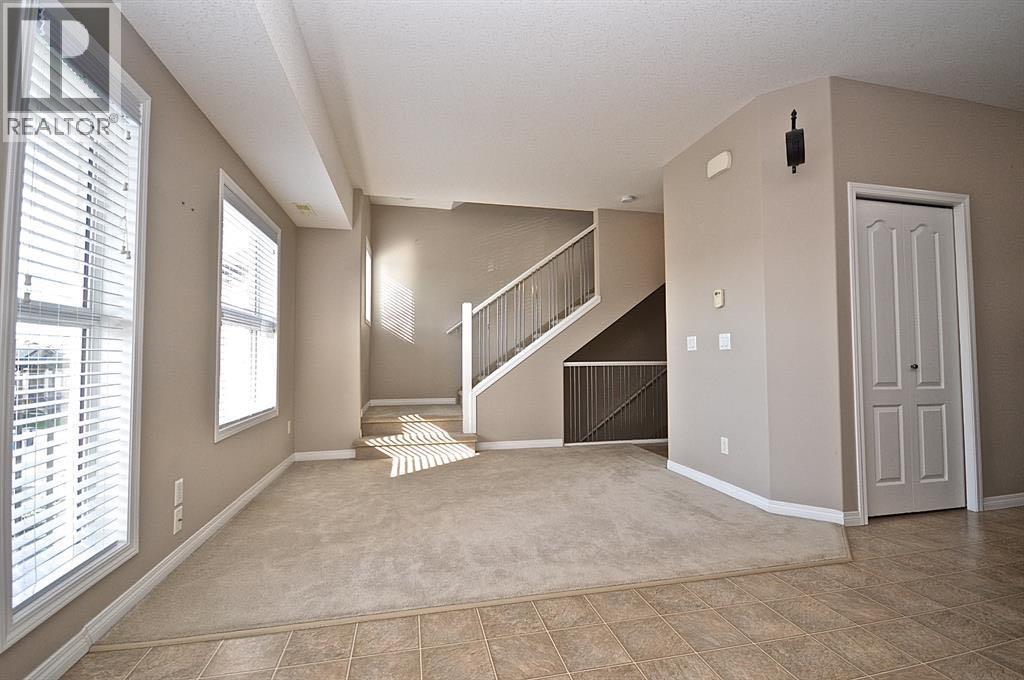 10, 298 Somerset Way Se, Medicine Hat, Alberta  T1B 0E9 - Photo 4 - A2305138