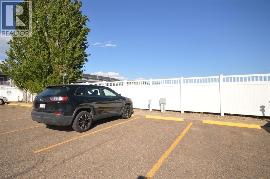 10, 298 Somerset Way Se, Medicine Hat, Alberta  T1B 0E9 - Photo 23 - A2305138