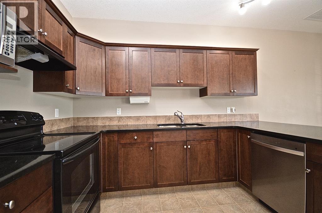 10, 298 Somerset Way Se, Medicine Hat, Alberta  T1B 0E9 - Photo 7 - A2305138