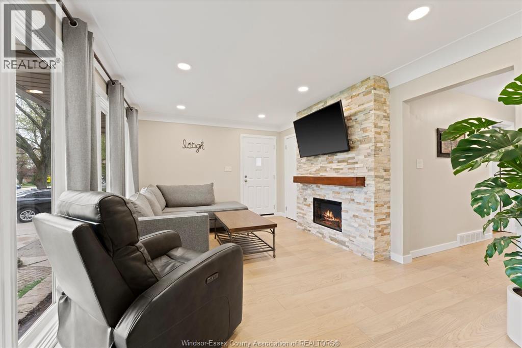 4330 Mount Royal, Windsor, Ontario  N9G 2C4 - Photo 11 - 26009270