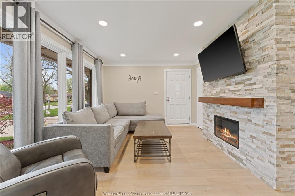 4330 Mount Royal, Windsor, Ontario  N9G 2C4 - Photo 10 - 26009270