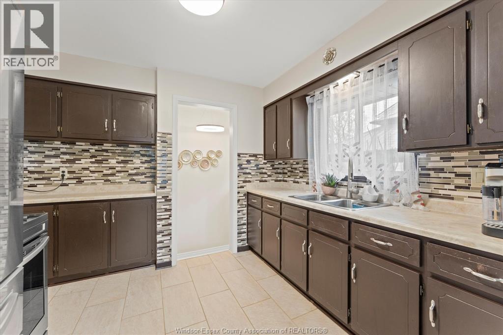 4330 Mount Royal, Windsor, Ontario  N9G 2C4 - Photo 19 - 26009270