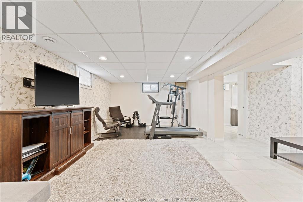 4330 Mount Royal, Windsor, Ontario  N9G 2C4 - Photo 31 - 26009270