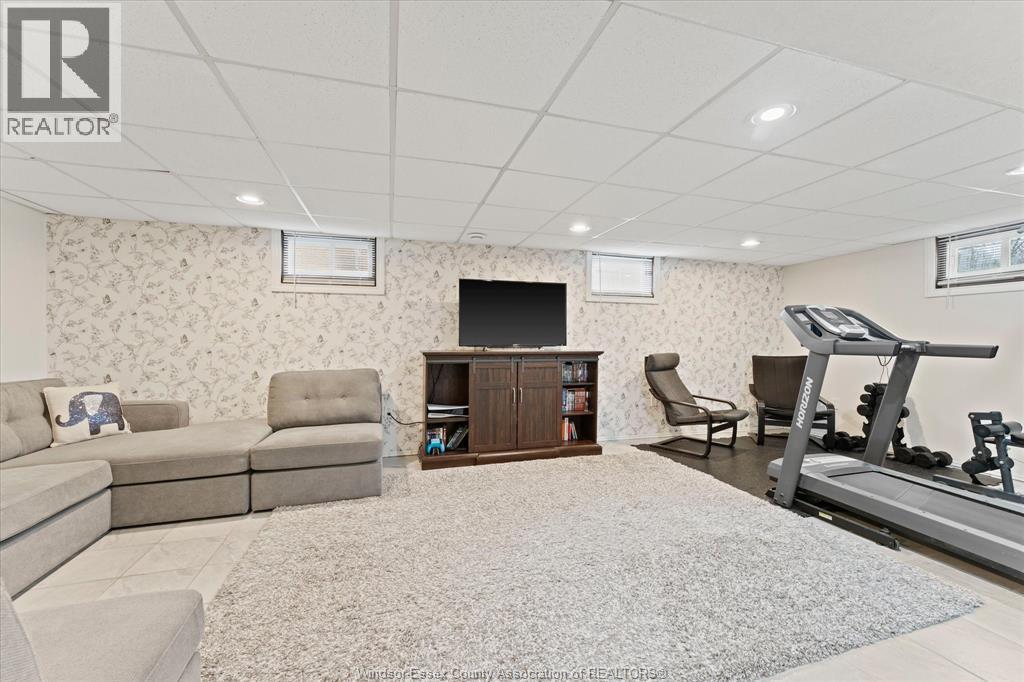 4330 Mount Royal, Windsor, Ontario  N9G 2C4 - Photo 30 - 26009270