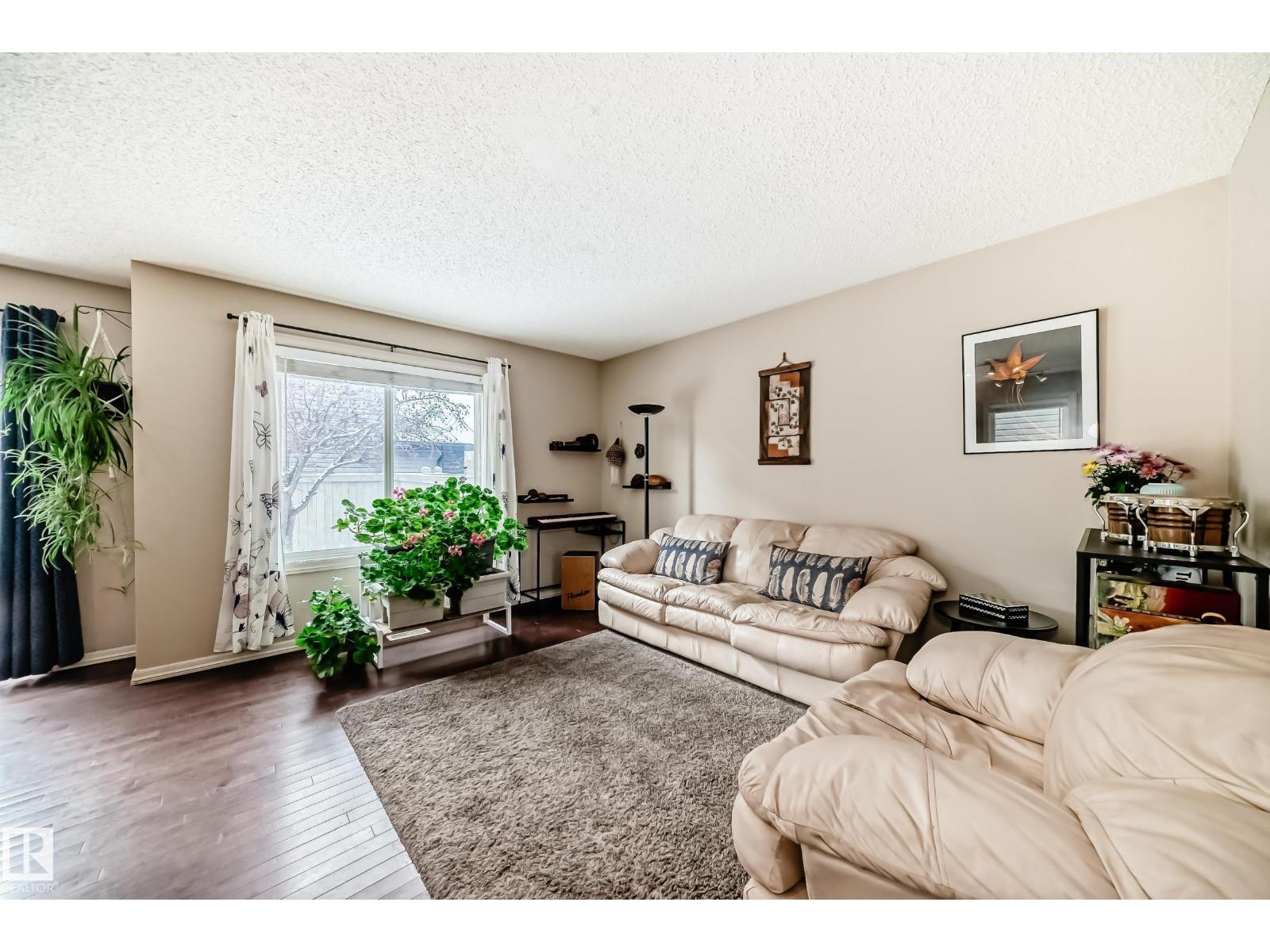 #13 1730 Leger Gate Nw, Edmonton, Alberta  T6R 0R3 - Photo 3 - E4483980