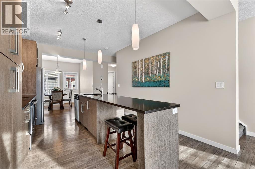 330 Marquis Lane SE, Calgary, Alberta  T3M 2G6 - Photo 12 - A2296669