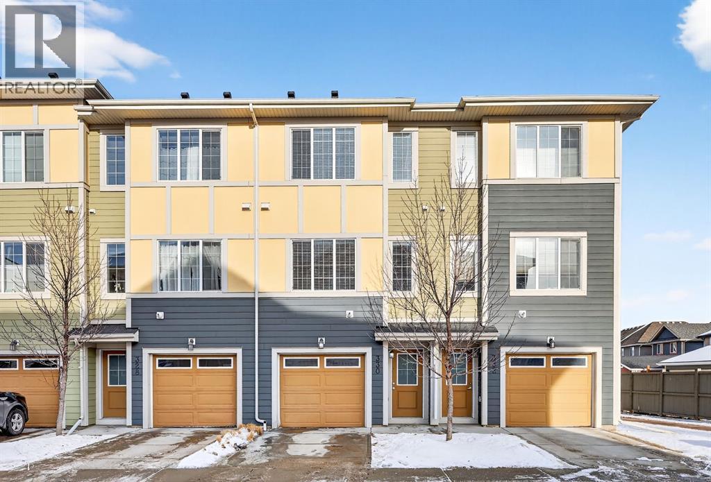 330 Marquis Lane SE, Calgary, Alberta  T3M 2G6 - Photo 2 - A2296669