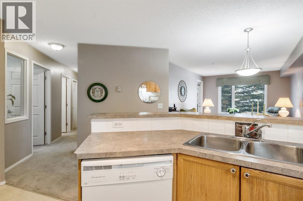 2218, 950 Arbour Lake Road Nw, Calgary, Alberta  T3G 5B3 - Photo 4 - A2300603